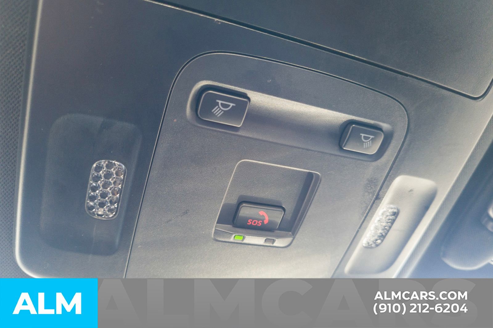 Used 2025 Toyota Camry SE image 36