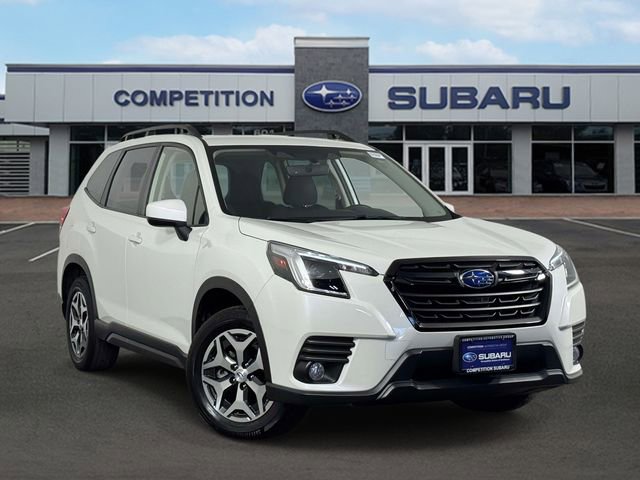 Used 2023 Subaru Forester Premium AWD/4WD image 1