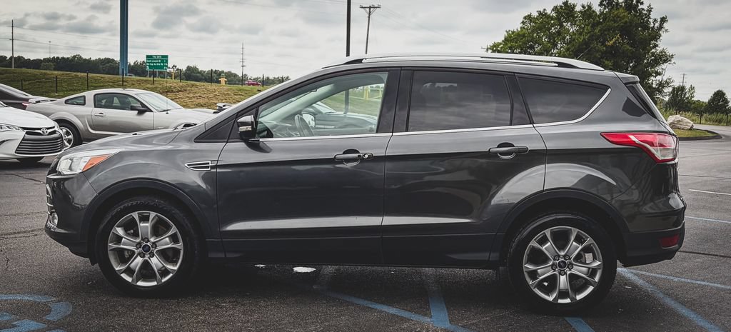 Used 2016 Ford Escape Titanium AWD/4WD image 18