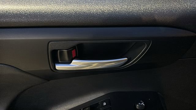 Used 2023 Toyota Highlander XLE w/ Protection Package #3 (TMS) image 9