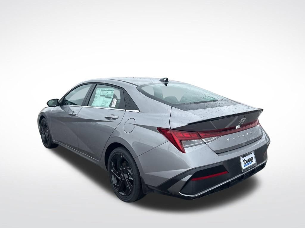 New 2026 Hyundai Elantra SEL Sport Premium image 6