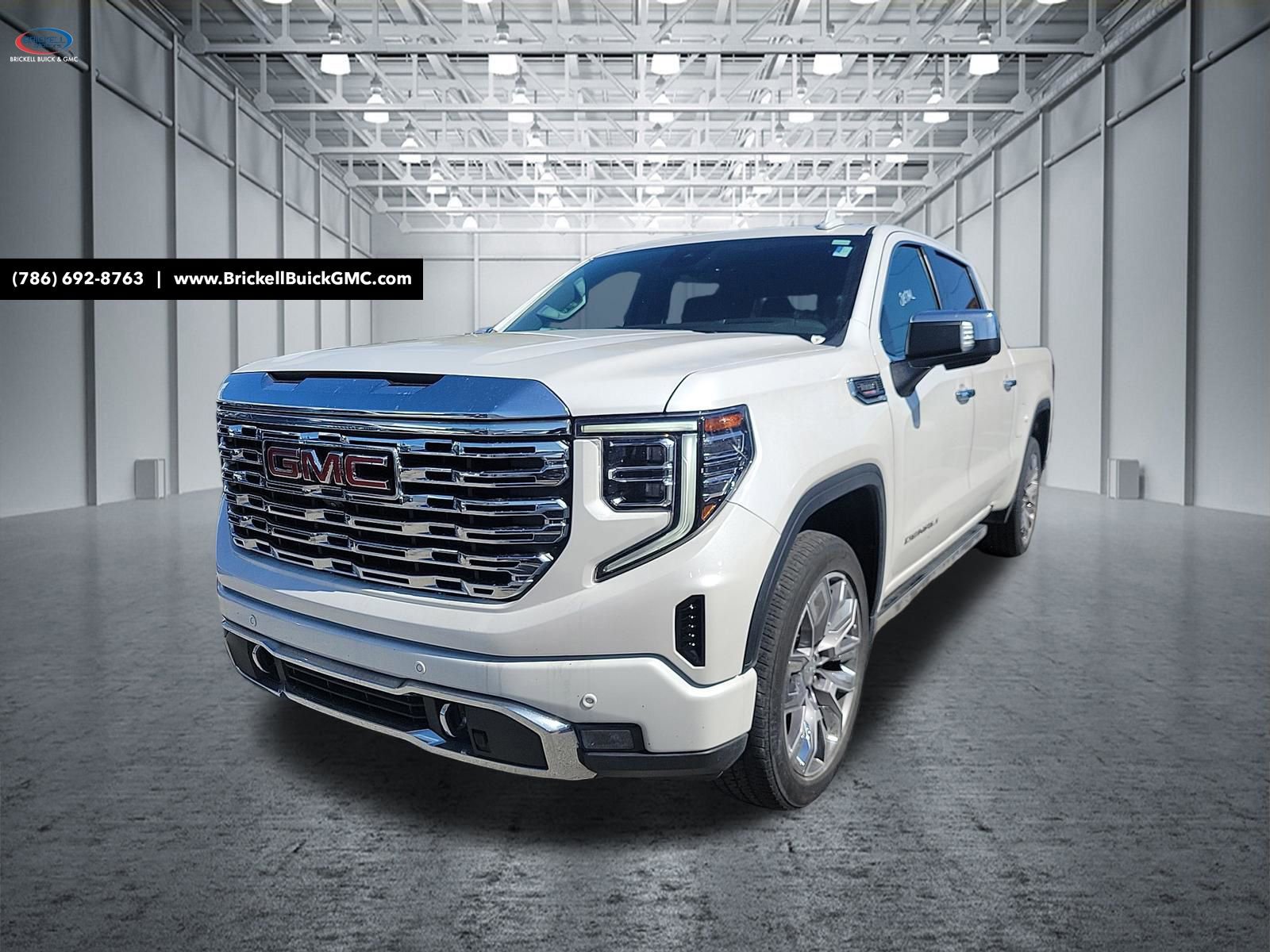 Used 2023 GMC Sierra 1500 Denali w/ Denali Reserve Package AWD/4WD image 1