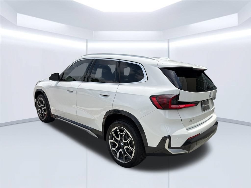 Used 2025 BMW X1 xDrive28i w/ Technology Package AWD/4WD image 5