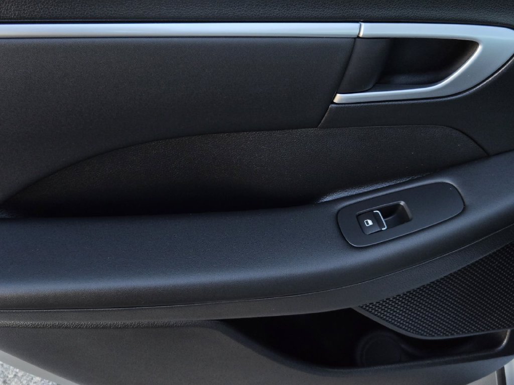 Used 2026 Hyundai Sonata Blue FWD image 9