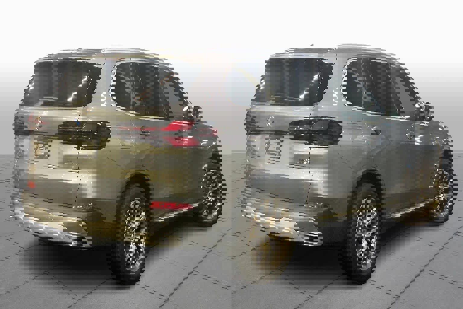 Used 2024 BMW X5 xDrive40i w/ Premium Package image 12