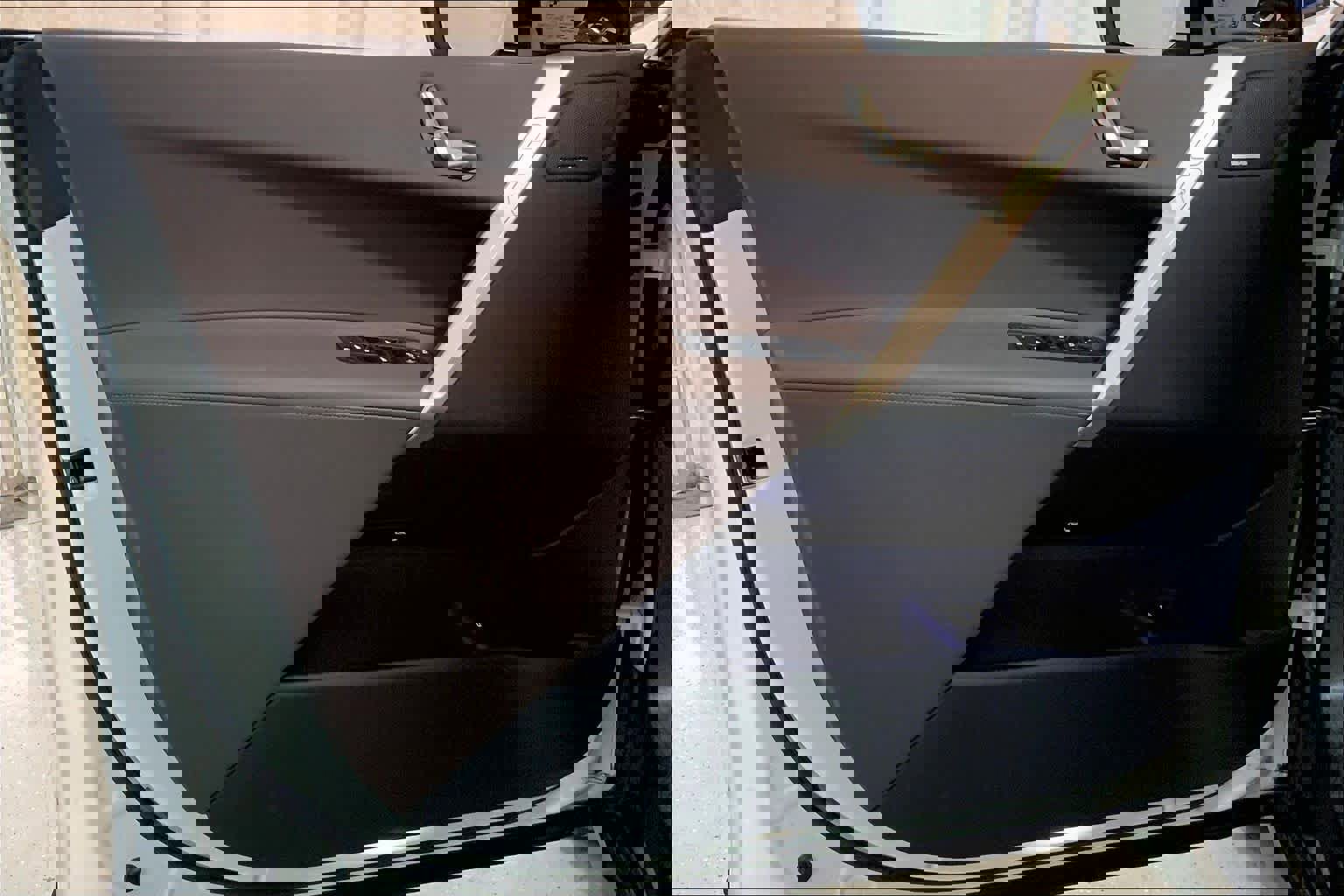 Used 2024 BMW iX xDrive50 w/ Convenience Package image 22