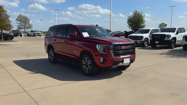 Used 2024 GMC Yukon AT4 w/ Technology Package AWD/4WD image 3