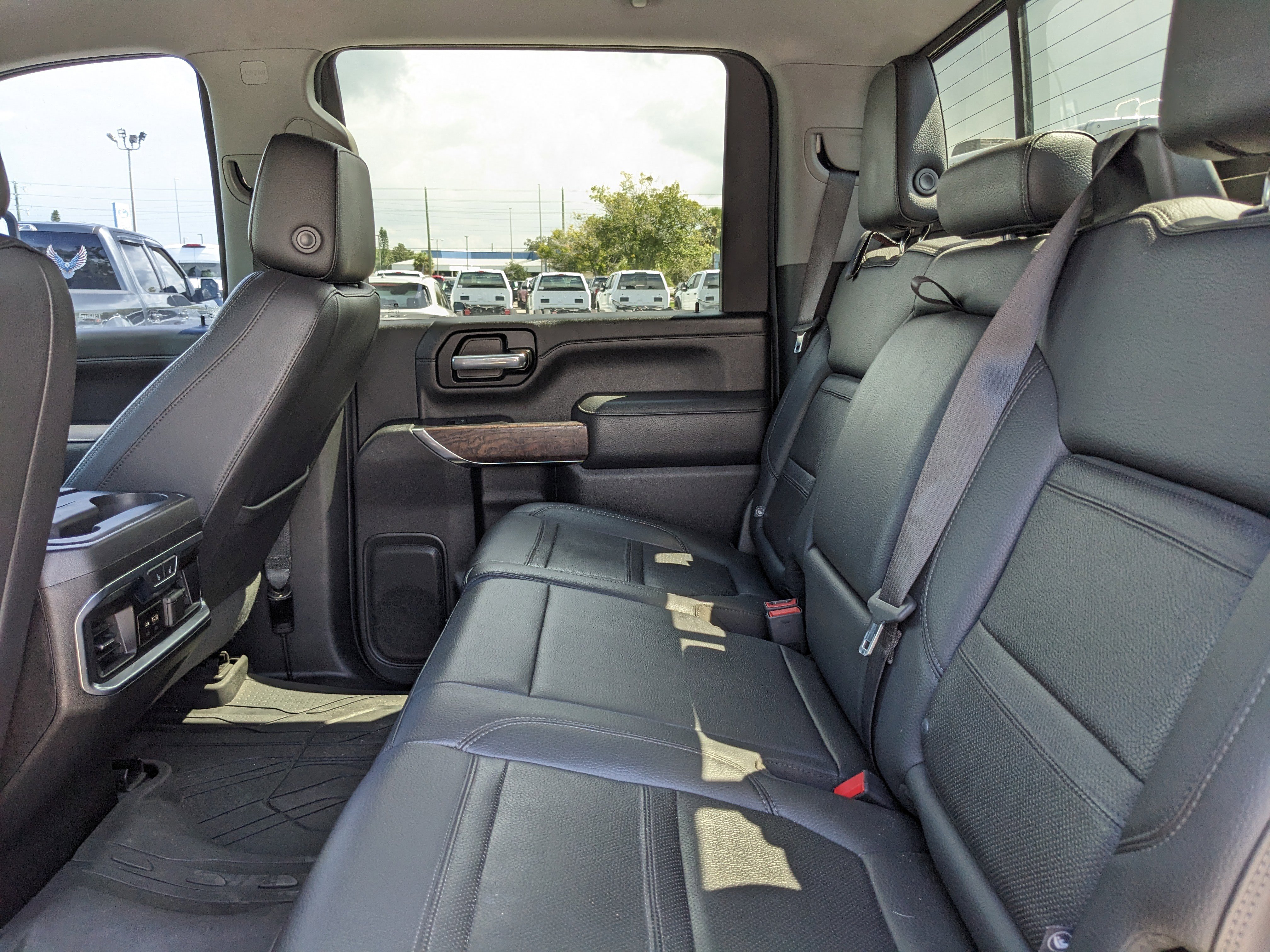 Used 2020 GMC Sierra 2500 Denali w/ Technology Package image 19