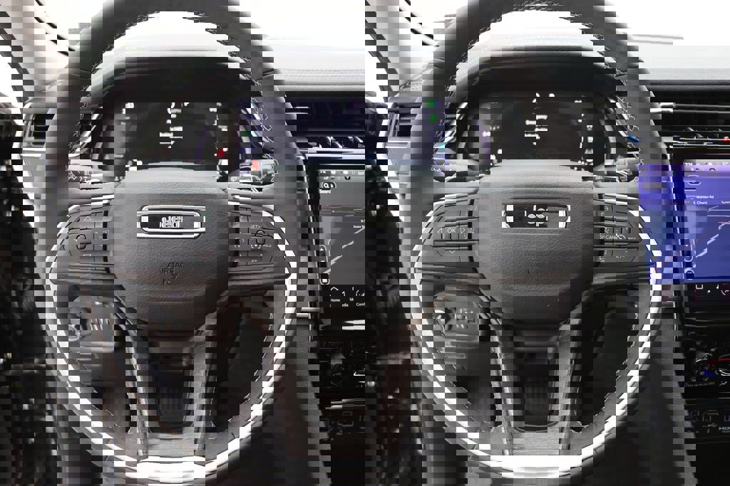 Used 2024 Jeep Grand Cherokee Limited 4xe image 18