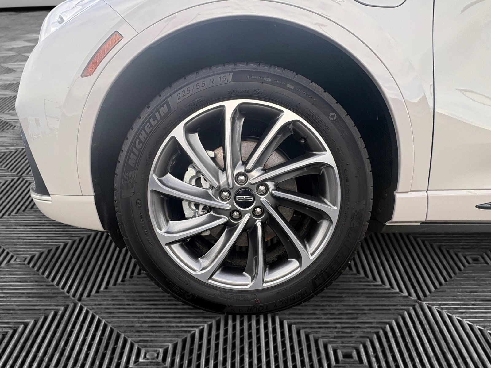 Used 2024 Lincoln Corsair Grand Touring image 14