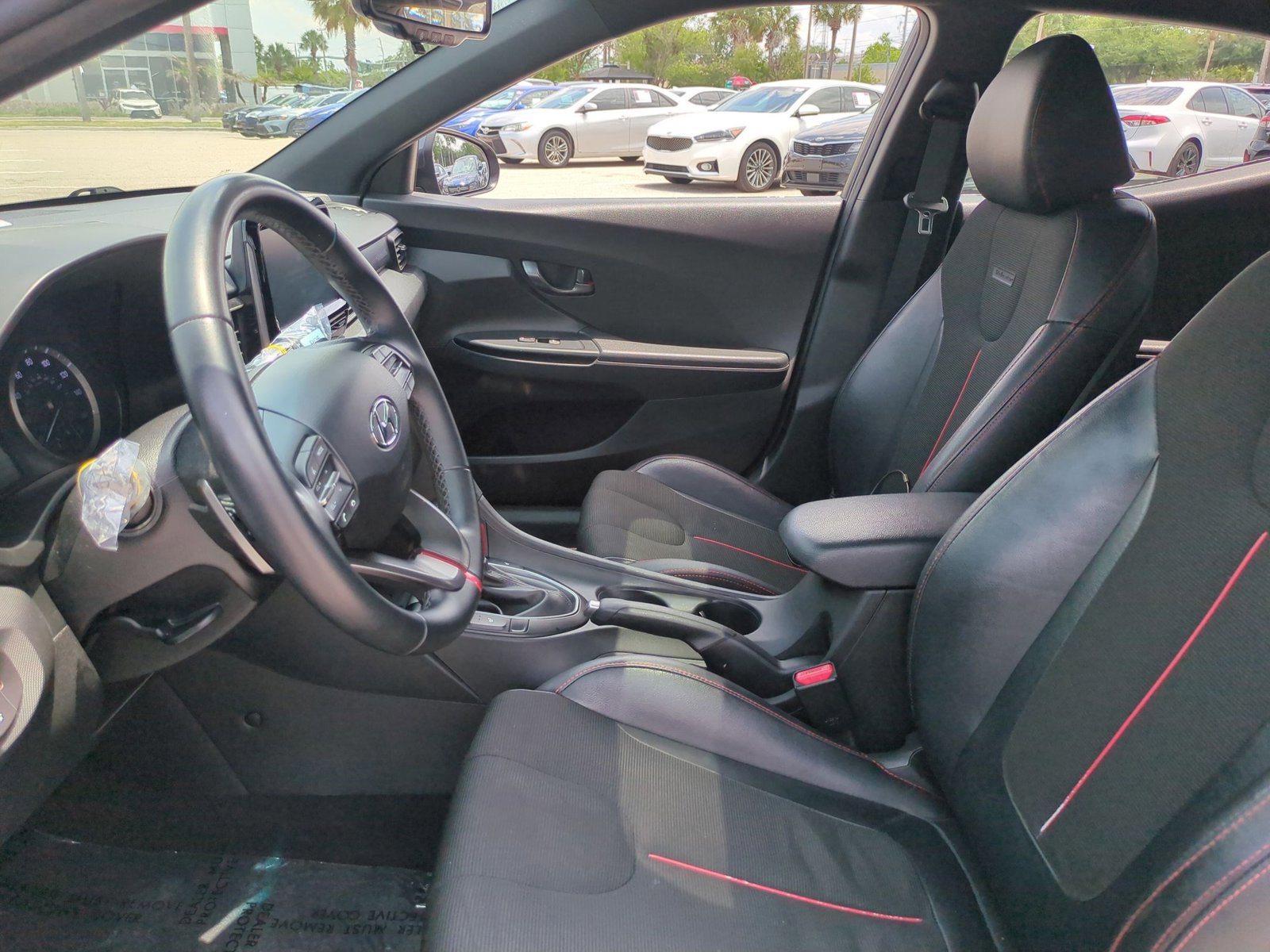 Used 2020 Hyundai Veloster 2.0 Premium FWD image 16