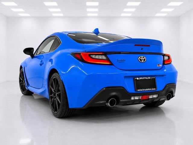 Used 2022 Toyota GR86 Premium RWD image 5