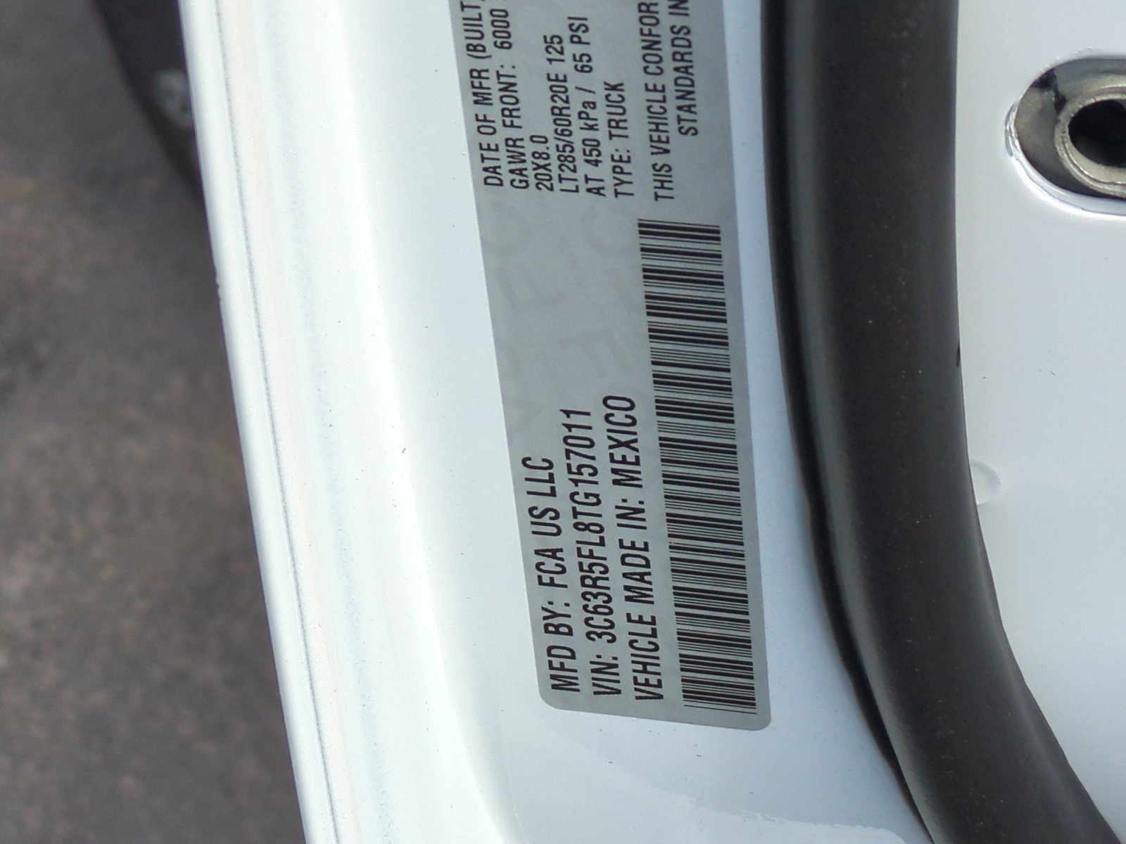 New 2026 RAM 2500 Laramie AWD/4WD image 25