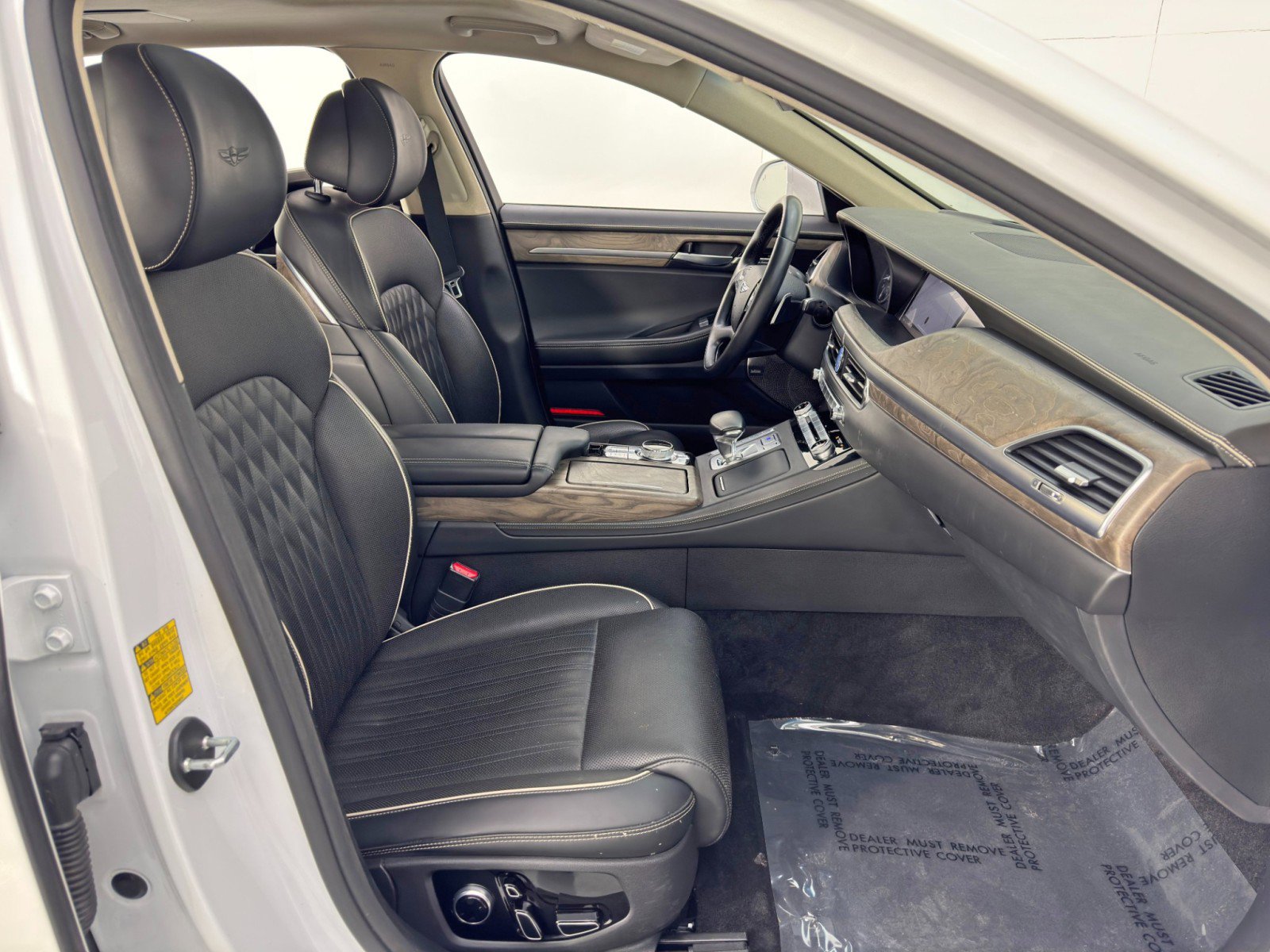 Used 2021 Genesis G90 5.0 Ultimate image 15