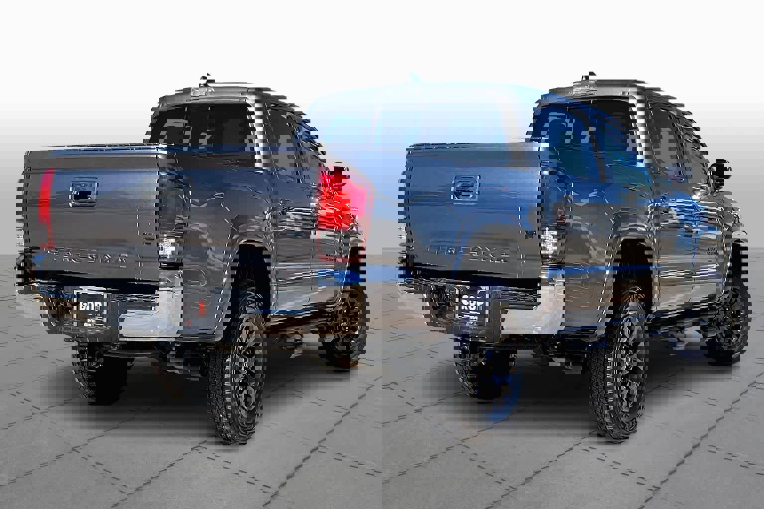 Used 2021 Toyota Tacoma SR5 image 11