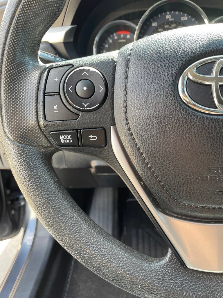 Used 2016 Toyota Corolla L FWD image 14