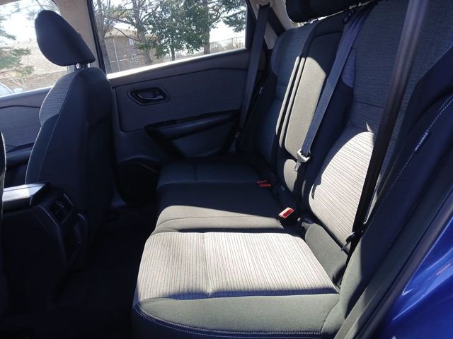Used 2022 Nissan Rogue S image 21