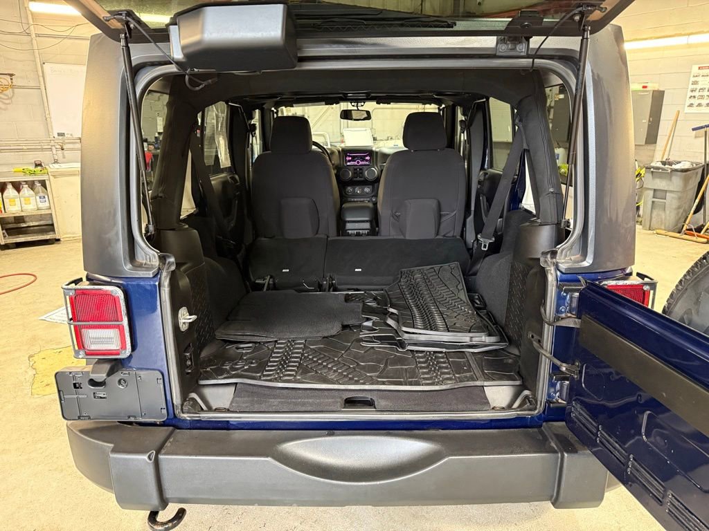 Used 2013 Jeep Wrangler Unlimited Sport AWD/4WD image 18