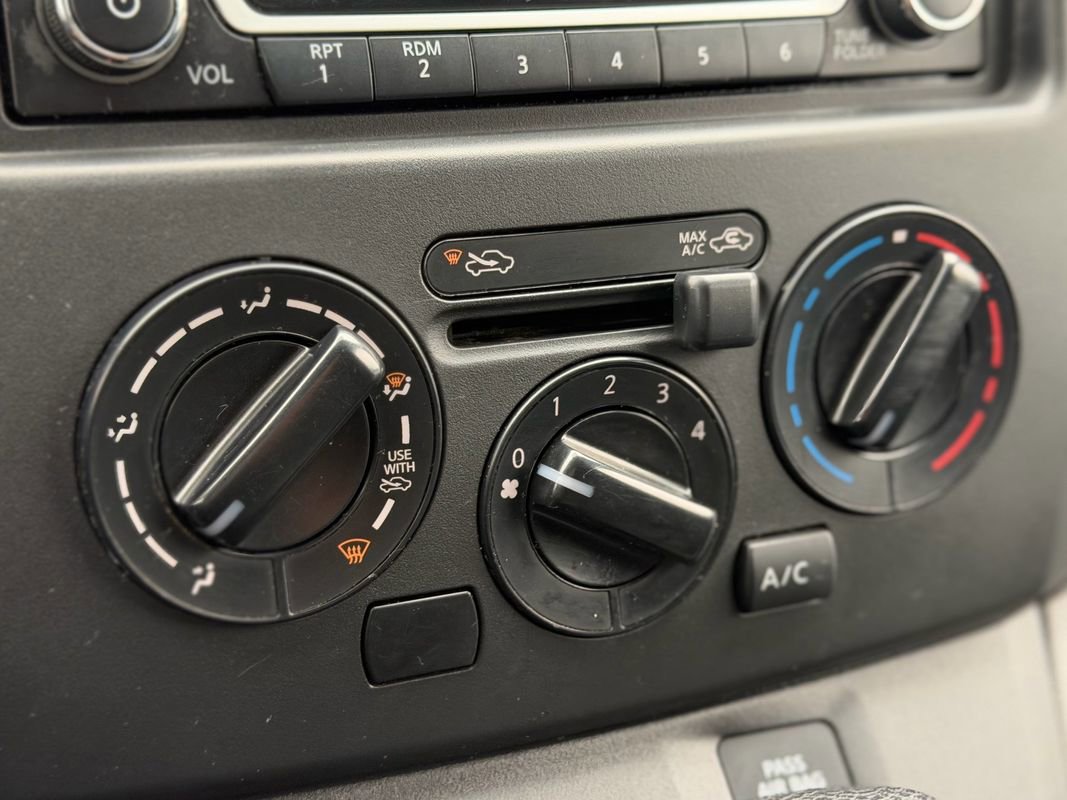 Used 2018 Nissan NV200 S FWD image 14