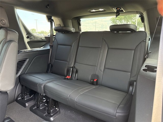 New 2025 Chevrolet Suburban High Country image 28