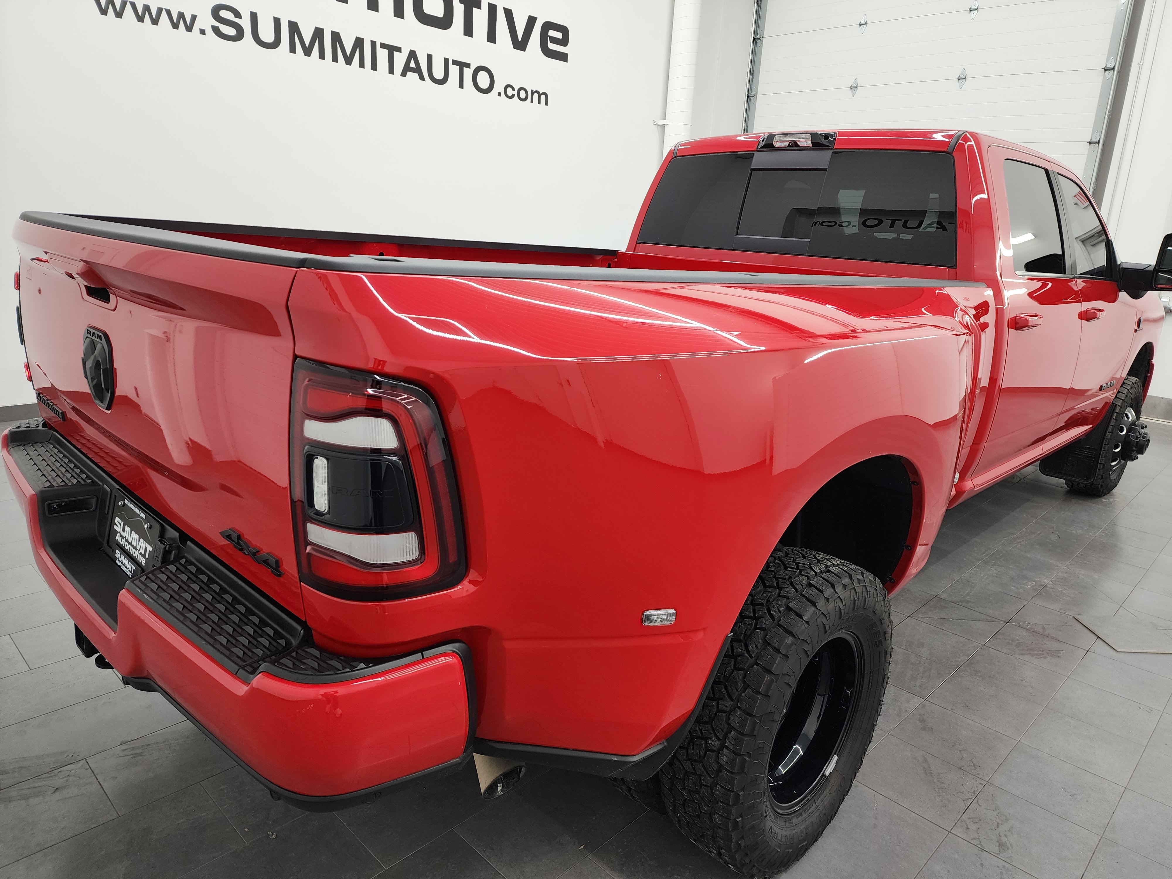 Used 2023 RAM 3500 Laramie image 4