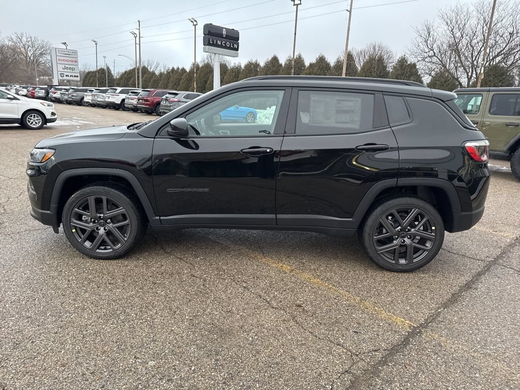 New 2026 Jeep Compass Latitude AWD/4WD image 4