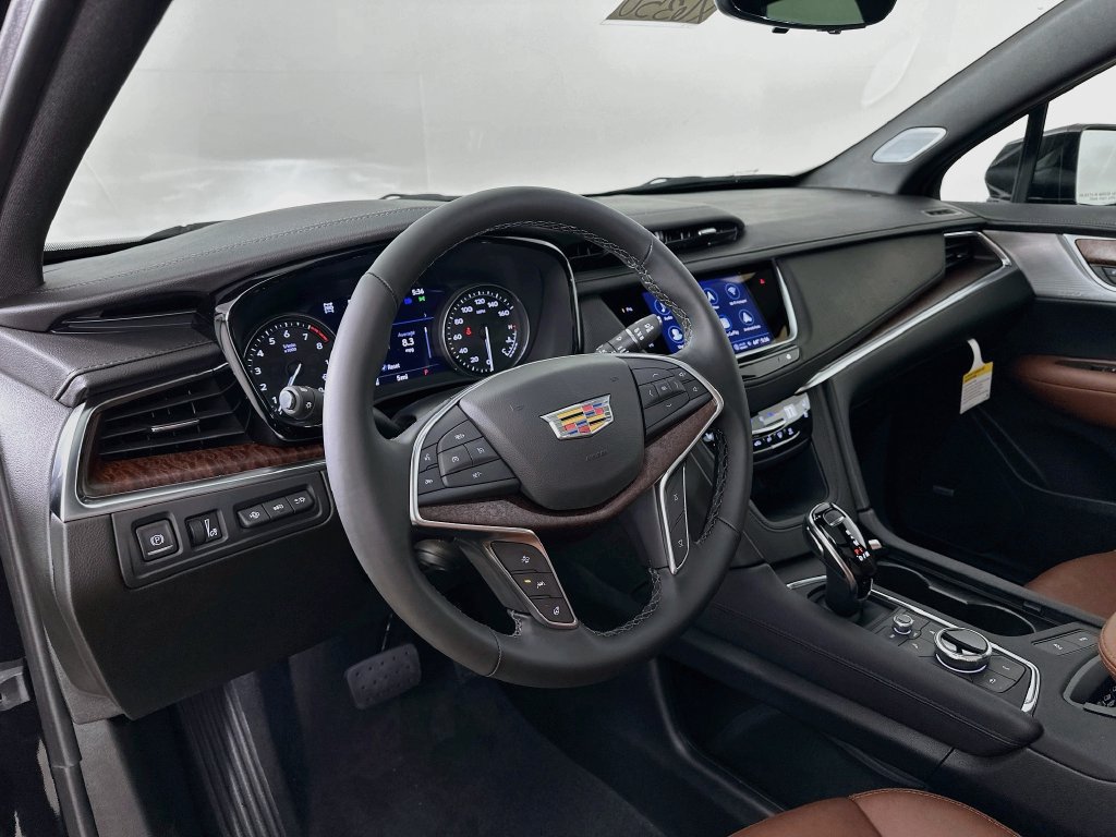 New 2026 Cadillac XT5 Premium Luxury w/ Driver Assist Package AWD/4WD image 9