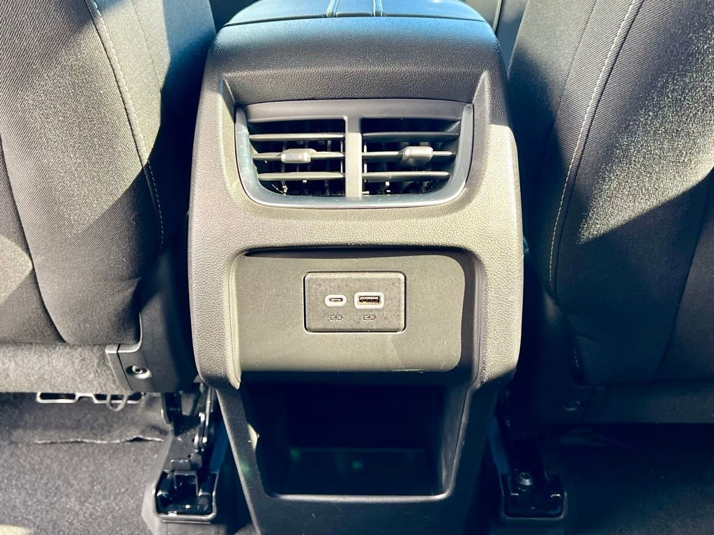 Used 2025 Chevrolet Blazer LT image 35