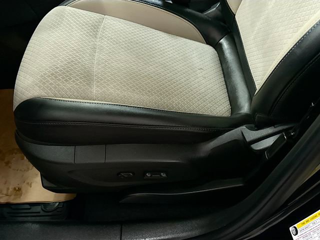 Used 2018 Buick Encore Preferred image 19