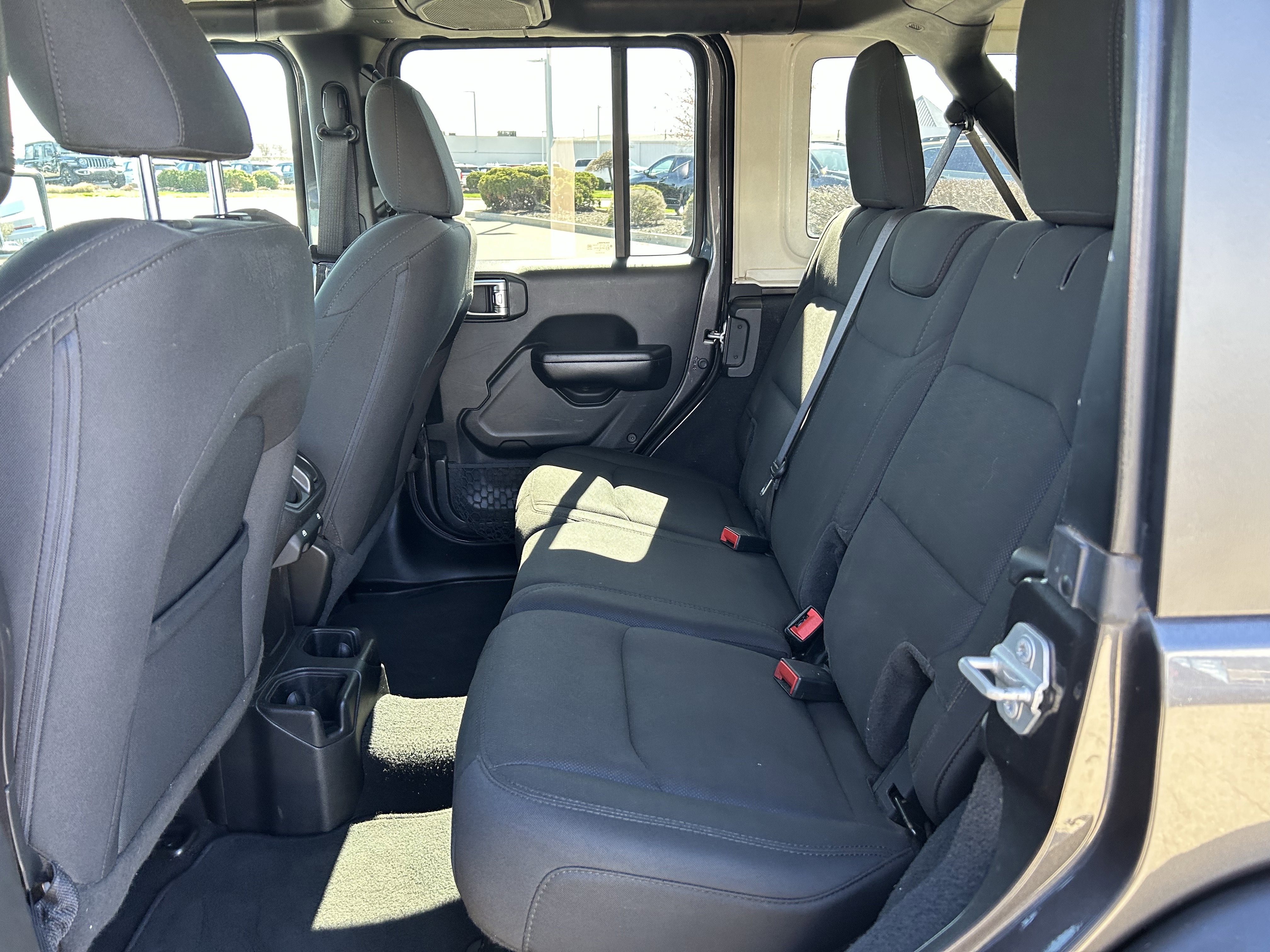 Used 2020 Jeep Wrangler Unlimited Sport S image 21
