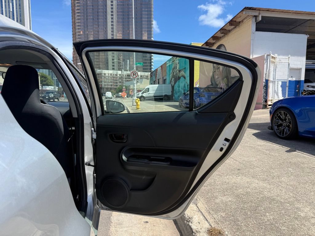 Used 2015 Toyota Prius C Four FWD image 11