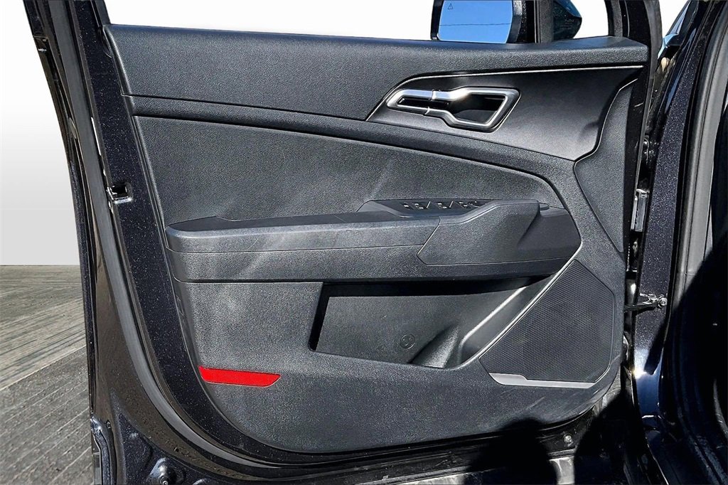 Certified 2026 Kia Sportage LX w/ LX Convenience Package image 18