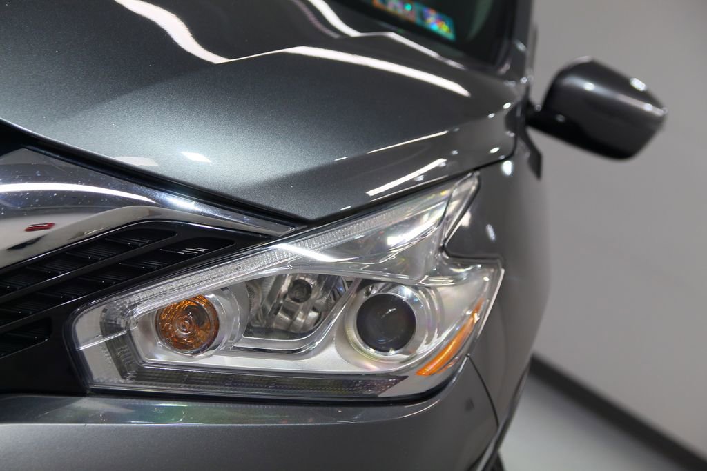 Used 2016 Nissan Murano S AWD/4WD image 9