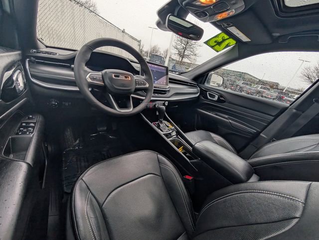 Used 2023 Jeep Compass High Altitude w/ Driver Assist Group I image 7