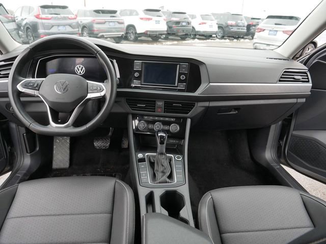 Certified 2024 Volkswagen Jetta SE image 22