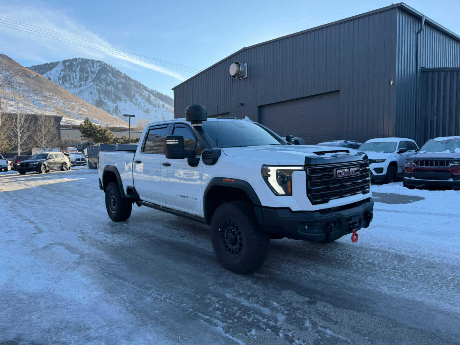 Used 2025 GMC Sierra 2500 AT4X w/ AT4X AEV Edition image 8