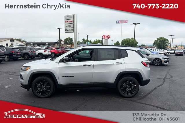New 2026 Jeep Compass Latitude AWD/4WD image 4