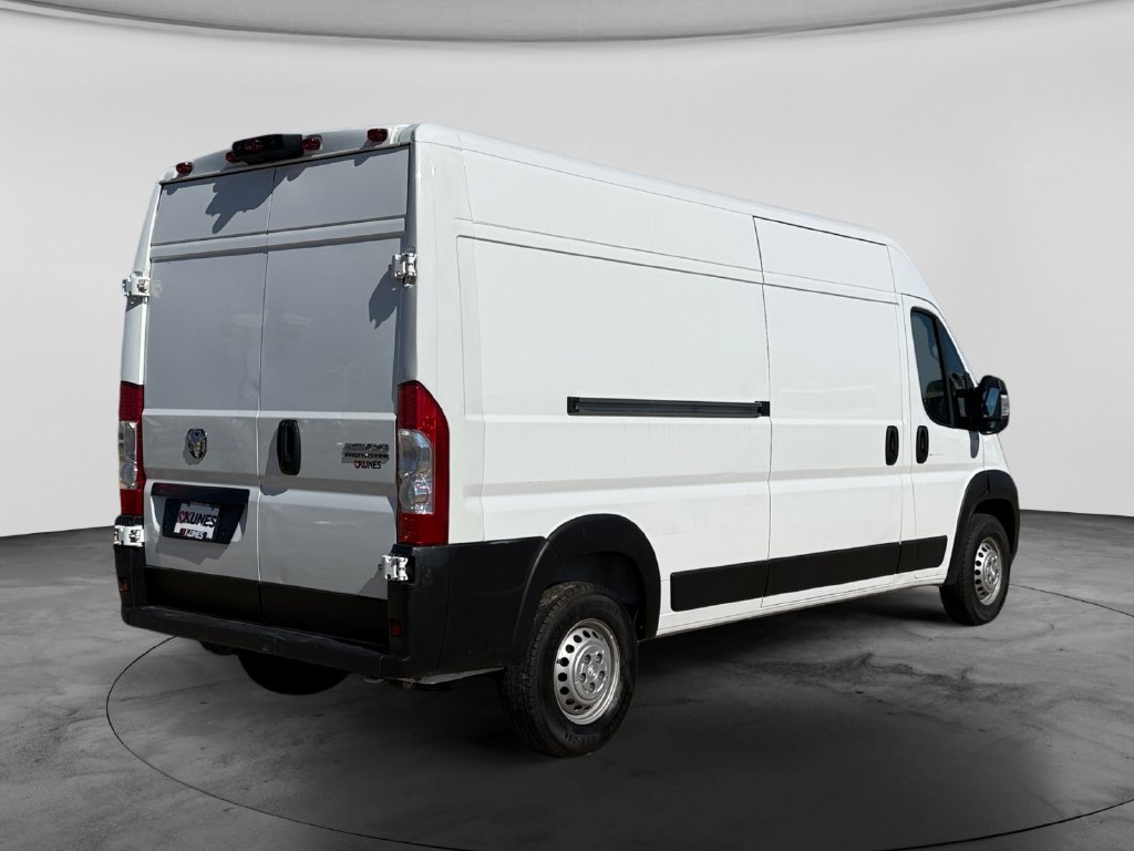 Used 2025 RAM ProMaster 2500 w/ Convenience Group FWD image 9