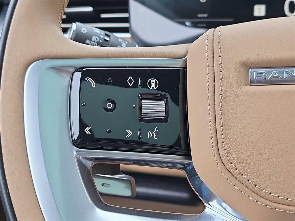 New 2026 Land Rover Range Rover SE image 17