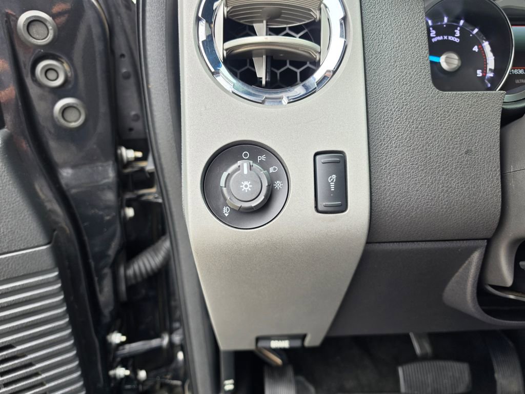 Used 2012 Ford F350 Lariat AWD/4WD image 16