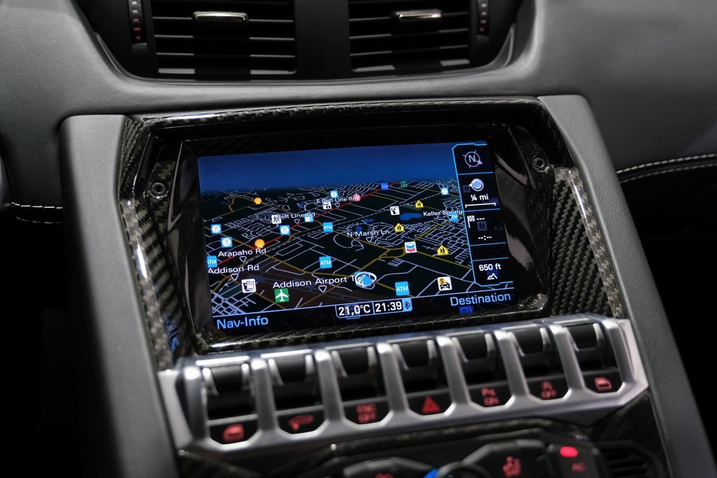 Used 2016 Lamborghini Aventador LP 700-4 image 17