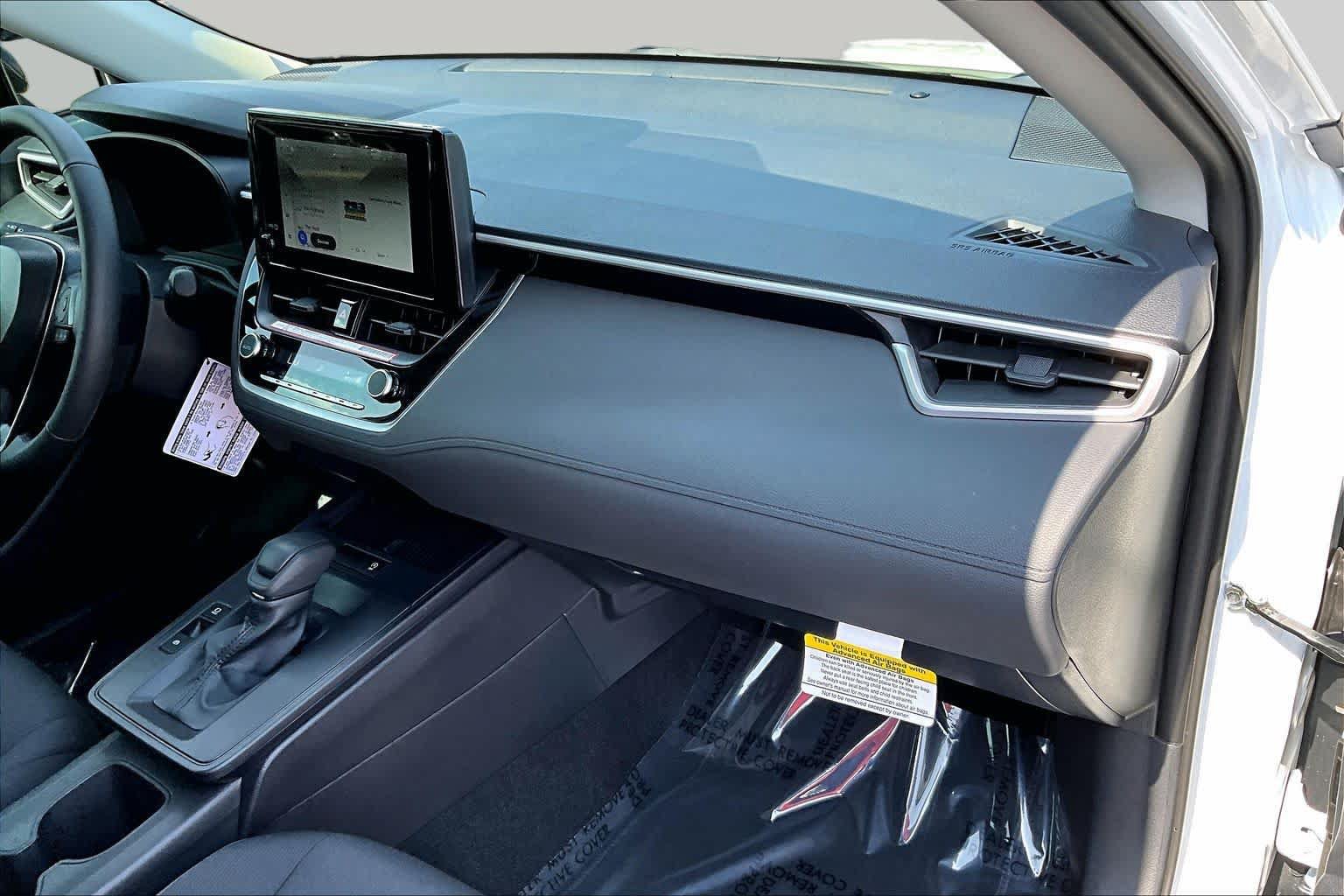 Used 2026 Toyota Corolla Cross LE w/ Moonroof Package FWD image 18