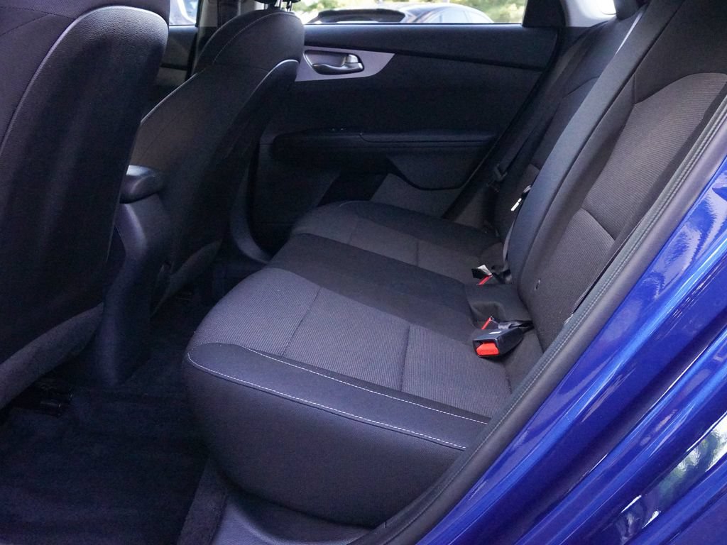Used 2022 Kia Forte LXS FWD image 25