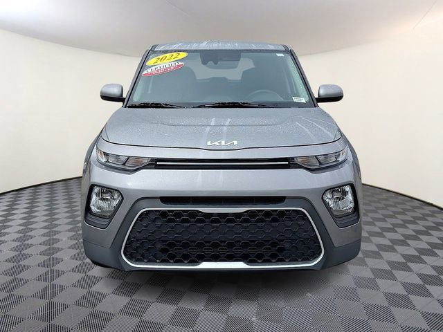 Certified 2022 Kia Soul LX w/ Technology Package image 2