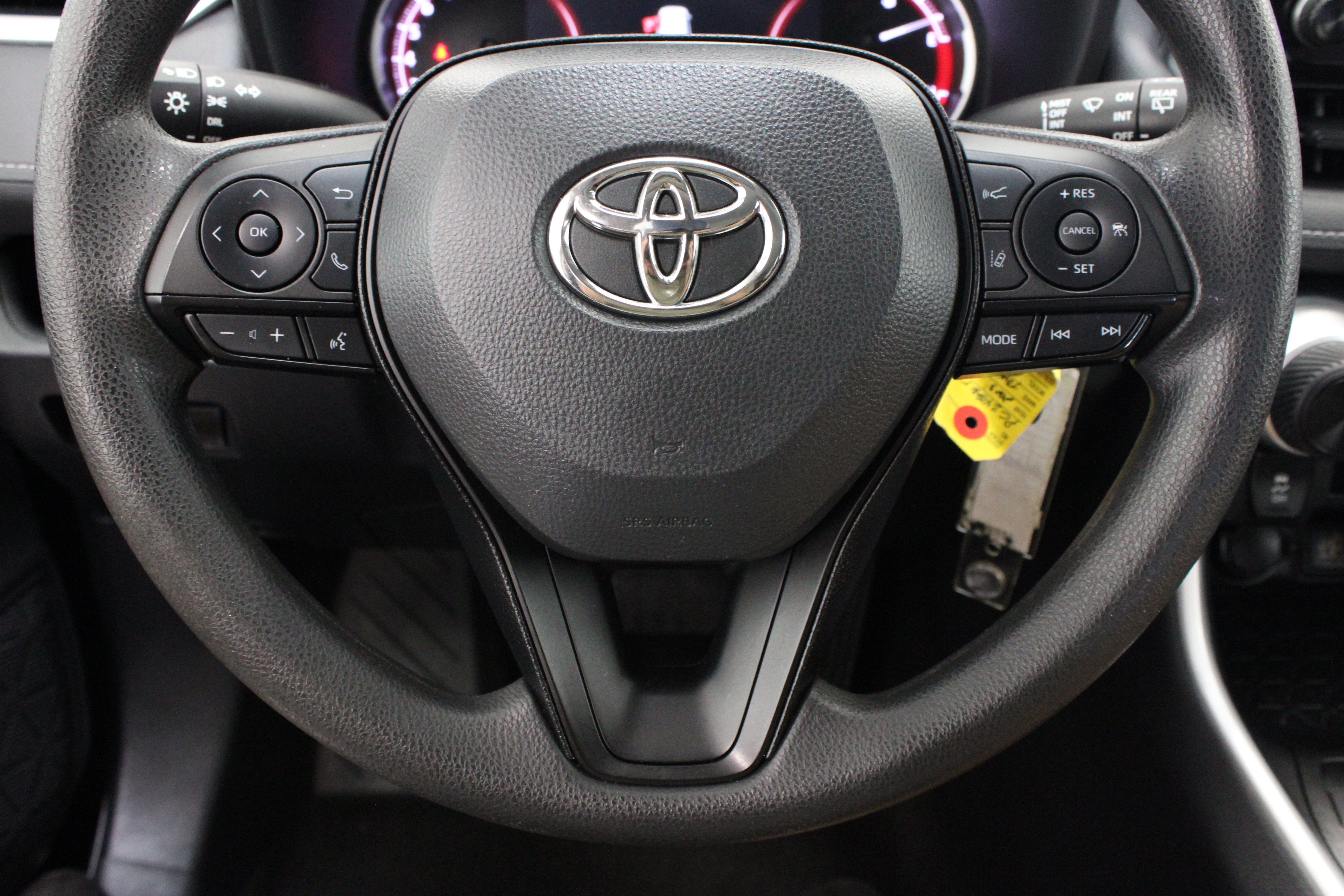 Used 2023 Toyota RAV4 LE FWD image 21
