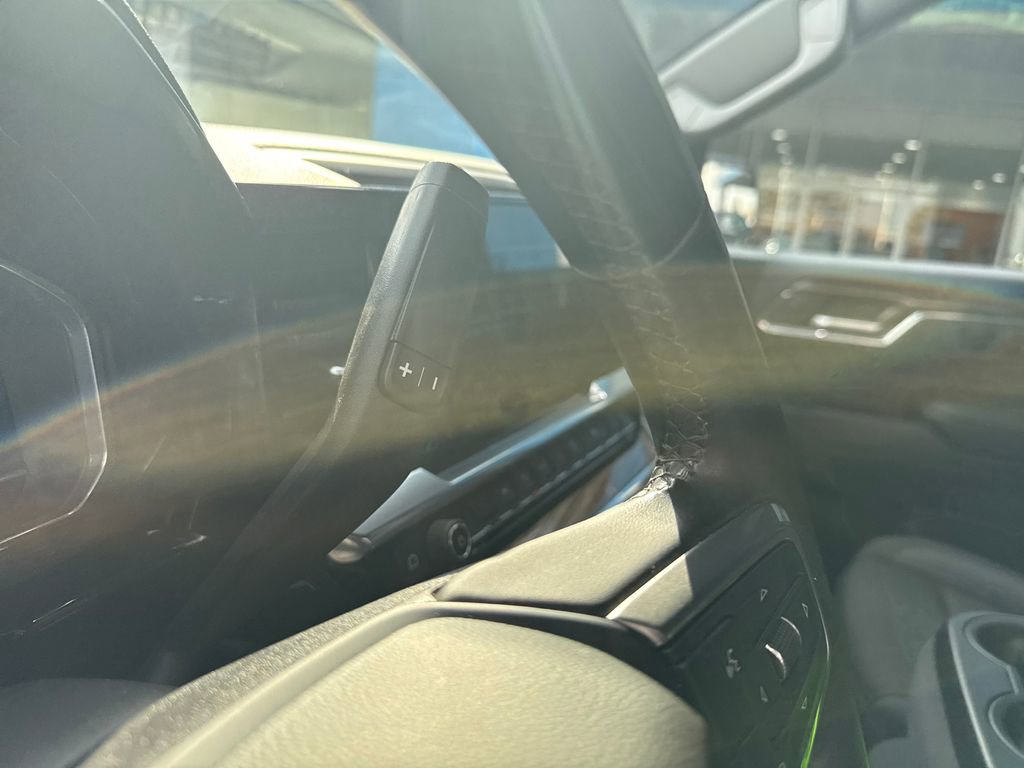 Used 2024 Chevrolet Silverado 1500 LT image 28