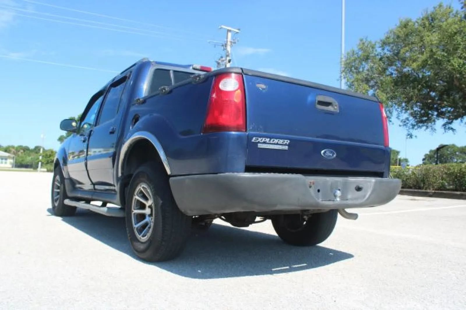 Used 2005 Ford Explorer Sport Trac XLT RWD image 11