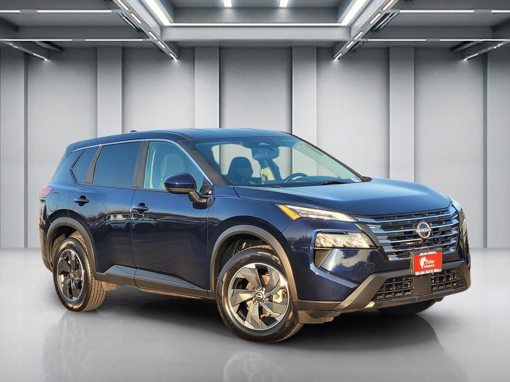 Used 2024 Nissan Rogue SV image 1