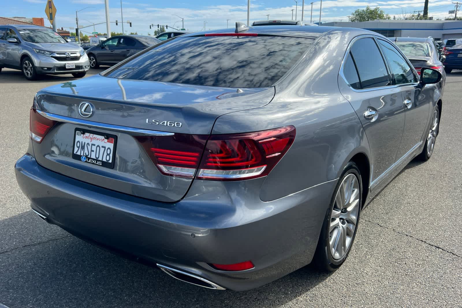 Used 2014 Lexus LS 460 w/ Comfort Package RWD image 4