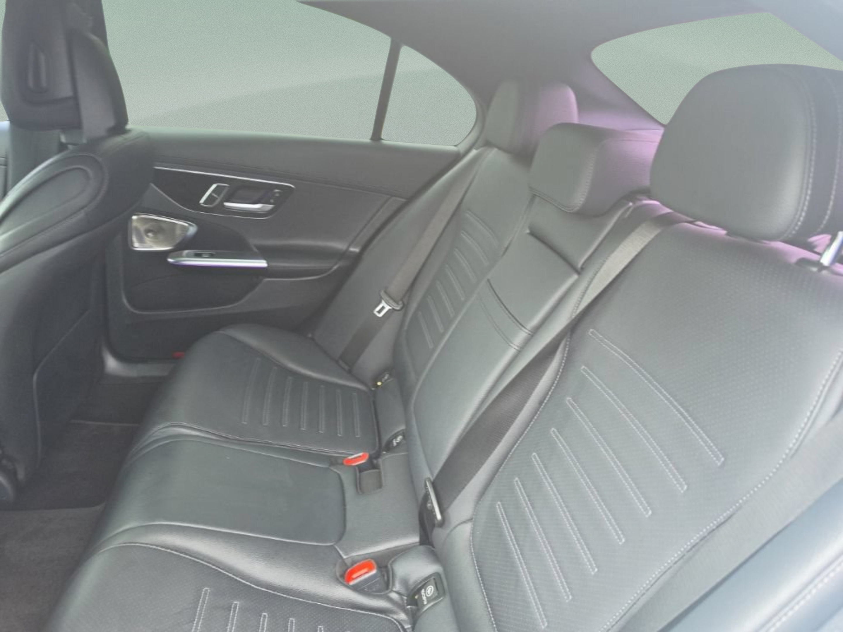 Used 2022 Mercedes-Benz C 300 4MATIC Sedan w/ Pinnacle Trim Package image 29